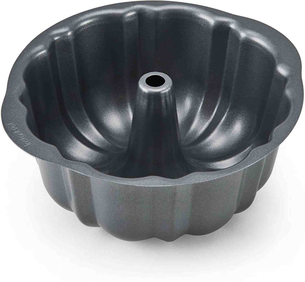 13 Best Bundt Pans For Baking Cake In 2023 - GuideYouBest